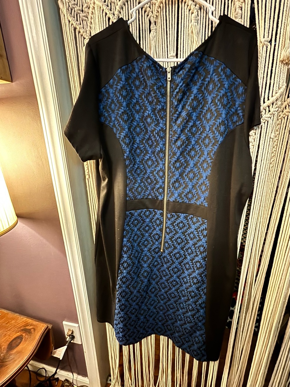 Dress - Picture 3 of 3